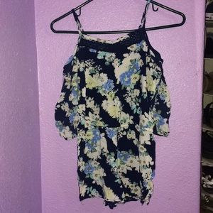 im selling a really cute romper!